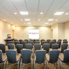 Отель Crowne Plaza Bloomington Msp Airport / Moa Блумингтон помещение для мероприятий