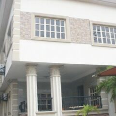 Отель Upper Class Suites