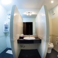 Отель Tropica Bungalow Resort ванная фото 2
