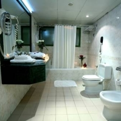 Khalidia Hotel Apartments Дубай ванная