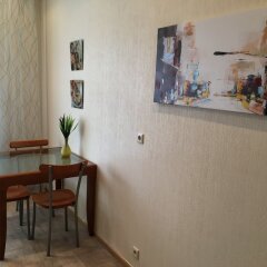 Апартаменты In The Center Apartments Санкт-Петербург комната для гостей фото 4