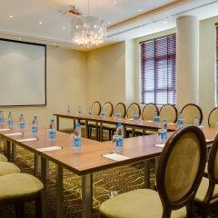 Protea Hotel by Marriott Benin City Select Emotan фото 2