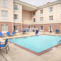 Отель Holiday Inn Express Vicksburg с домашними животными