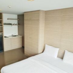 Отель Mooks Residence Паттайя комната для гостей фото 3