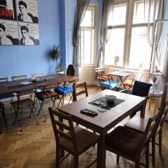 Hostel Franz Kafka Прага питание