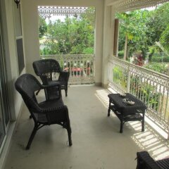Tunas Lodge in Nuku Alofa, Tonga from 167$, photos, reviews - zenhotels.com balcony