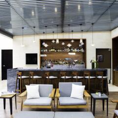 Отель Hilton Mexico City Santa Fe Мексика, Мехико - отзывы, цены и фото номеров - забронировать отель Hilton Mexico City Santa Fe онлайн гостиничный бар
