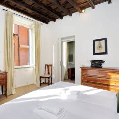 Апартаменты Trevi Charming Apartment комната для гостей фото 4