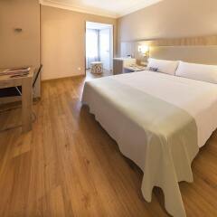 Tryp San Sebastián Orly Hotel комната для гостей фото 5