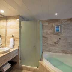 Отель Ocean Blue & Beach Resort - Все включено ванная