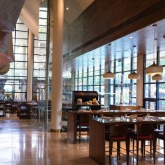 Отель Jumeirah Creekside Дубай интерьер отеля