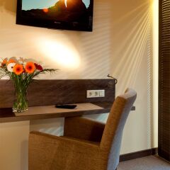 Отель Gio – ehemals Hotel Herzog Германия, Мюнхен - 4 отзыва об отеле, цены и фото номеров - забронировать отель Gio – ehemals Hotel Herzog онлайн сейф в номере