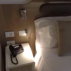 MH Florence Hotel & Spa сейф в номере