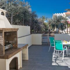 Отель Protaras Villa Theodora 1