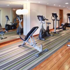 Отель Hilton Brussels City фитнесс-зал
