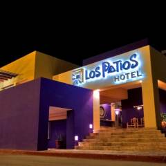 Los Patios Hotel развлечения