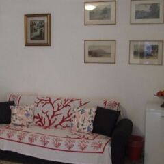 Отель Locazione Turistica Casa Laura (Spl202) Италия, Фонди - отзывы, цены и фото номеров - забронировать отель Locazione Turistica Casa Laura (Spl202) онлайн комната для гостей фото 4