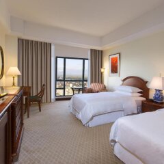 Sheraton Hanoi Hotel Ханой комната для гостей фото 5