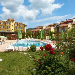 Yalta Complex Hotel Солнечный берег бассейн фото 2