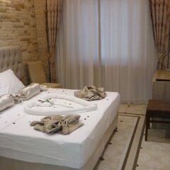 Отель Alright Suites сауна