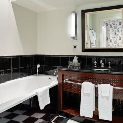 Отель Sofitel London St James ванная фото 2
