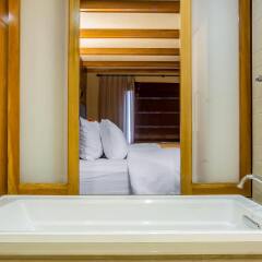 Отель Comfort Inn The Pointe США, Ниагара-Фолс - отзывы, цены и фото номеров - забронировать отель Comfort Inn The Pointe онлайн ванная