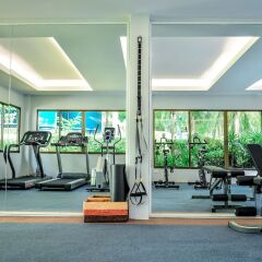 Отель Andaman Cannacia Resort & Spa Таиланд, пляж Ката - 1 отзыв об отеле, цены и фото номеров - забронировать отель Andaman Cannacia Resort & Spa онлайн фитнесс-зал фото 3