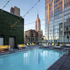 Gansevoort Park Hotel NYC бассейн