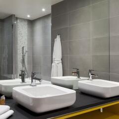 Отель Timhotel Opéra Blanche Fontaine ванная