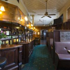 Hampton Court Palace Hotel гостиничный бар