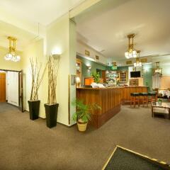 Hotel Aron гостиничный бар фото 3