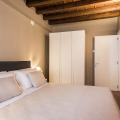 Отель Myplace - Piazze di Padova Duplex Apartment Via dei Da Carrara Италия, Падуя - отзывы, цены и фото номеров - забронировать отель Myplace - Piazze di Padova Duplex Apartment Via dei Da Carrara онлайн комната для гостей