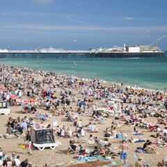 Отель Brighton Getaways-Beach View пляж