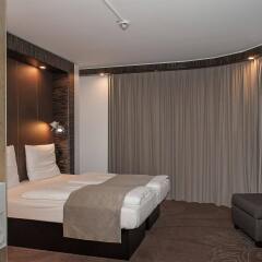 Отель Motel One Duesseldorf City спа фото 2
