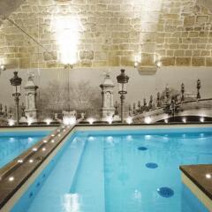 Hotel La Lanterne бассейн