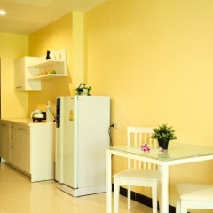 Отель Jomtien Plaza Residence в номере фото 2