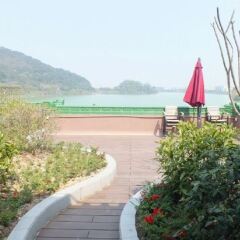 Jinding Longhu Hotel пляж