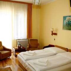 Hotel Bara Budapest in Budapest, Hungary from 82$, photos, reviews - zenhotels.com guestroom photo 2