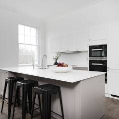 Отель Grand West End Suites by Sonder в номере