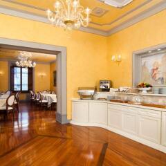 Hotel Pierre в номере