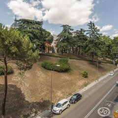 Отель Alterhome Apartamento Catedral de la Almudena II парковка