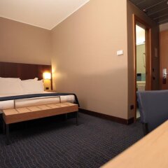 Отель Mercure Roma Piazza Bologna Италия, Рим - 1 отзыв об отеле, цены и фото номеров - забронировать отель Mercure Roma Piazza Bologna онлайн сейф в номере
