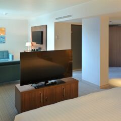 Отель Courtyard by Marriott Brussels EU Бельгия, Брюссель - 1 отзыв об отеле, цены и фото номеров - забронировать отель Courtyard by Marriott Brussels EU онлайн удобства в номере