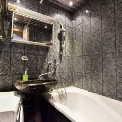 Гостиница Sadovoye Koltso Apartment Prazhskaya в Москве отзывы, цены и фото номеров - забронировать гостиницу Sadovoye Koltso Apartment Prazhskaya онлайн Москва ванная