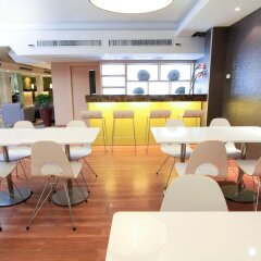 Отель Petals Inn Бангкок гостиничный бар