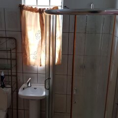 Intercity Accommodations in Arouca, Trinidad and Tobago from 98$, photos, reviews - zenhotels.com bathroom