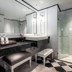 Отель Courtyard by Marriott Phuket Town Таиланд, Пхукет - отзывы, цены и фото номеров - забронировать отель Courtyard by Marriott Phuket Town онлайн ванная