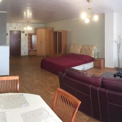 Гостиница Как дома, квартира на ул. Тимирязева дом 35 комната для гостей фото 2