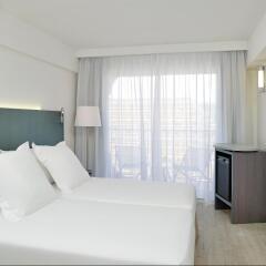 Отель Sol House The Studio Calviá Beach Испания, Магалуф - 1 отзыв об отеле, цены и фото номеров - забронировать отель Sol House The Studio Calviá Beach онлайн комната для гостей фото 4