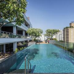 Отель Akyra Thonglor Bangkok Таиланд, Бангкок - отзывы, цены и фото номеров - забронировать отель Akyra Thonglor Bangkok онлайн бассейн